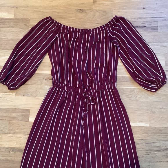 Haute Monde Striped Jumpsuit On/Off Shoulder Elastic Tie Front Waist Women’s S - Picture 2 of 16